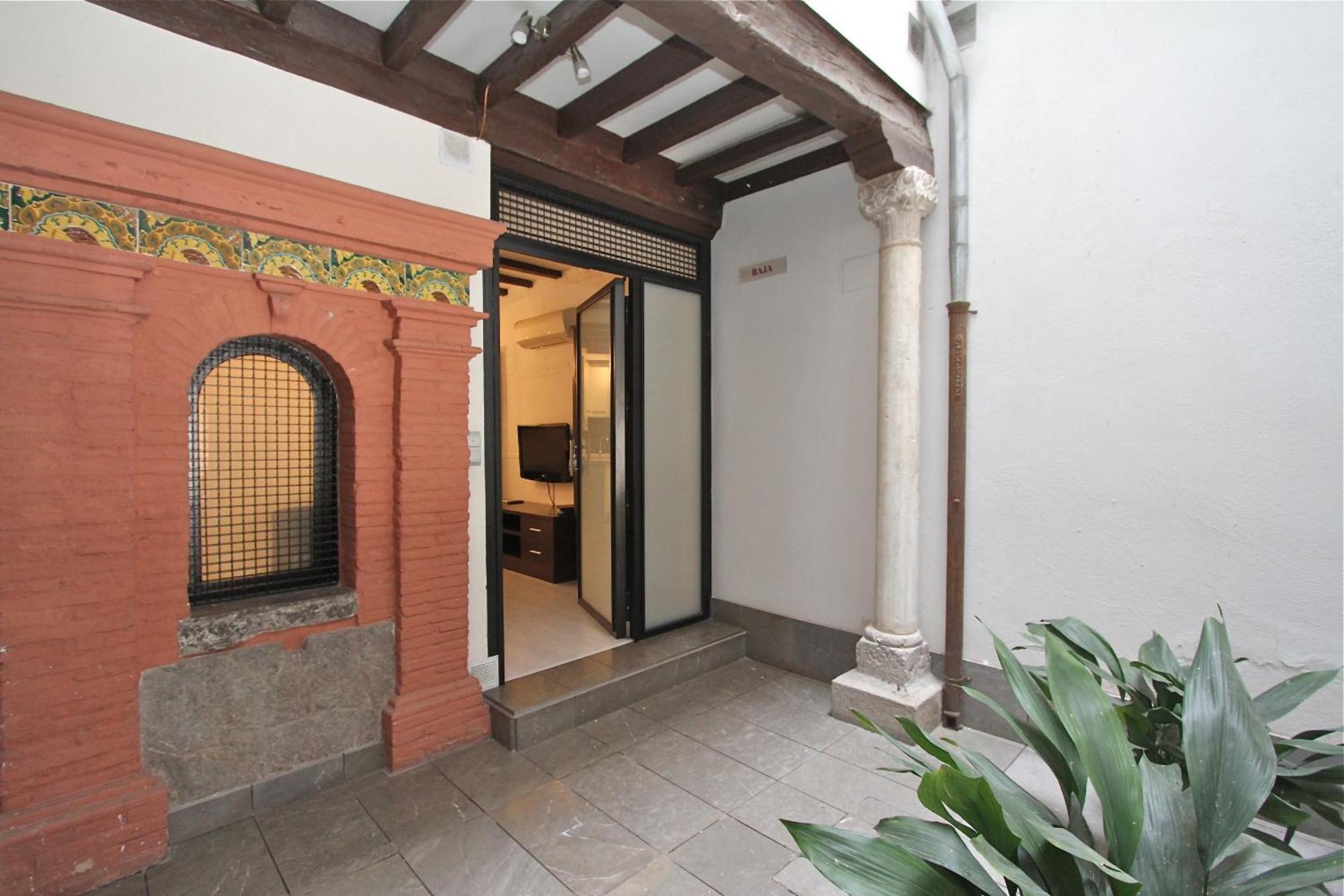 Apartamentos Inside Alhacaba Granada Szoba fotó