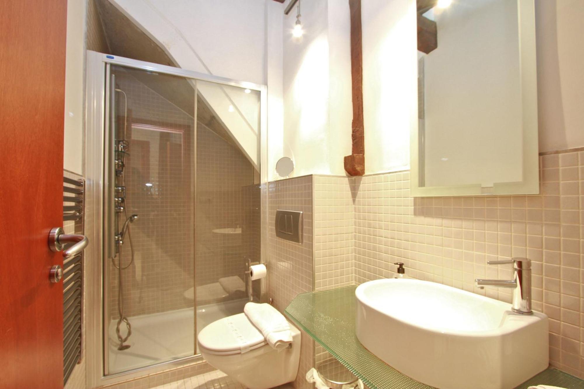 Apartamentos Inside Alhacaba Granada Szoba fotó